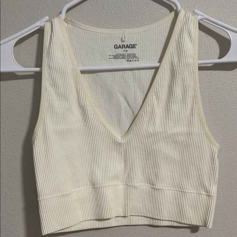 *4/15* Garage White V-Neck Crop Top